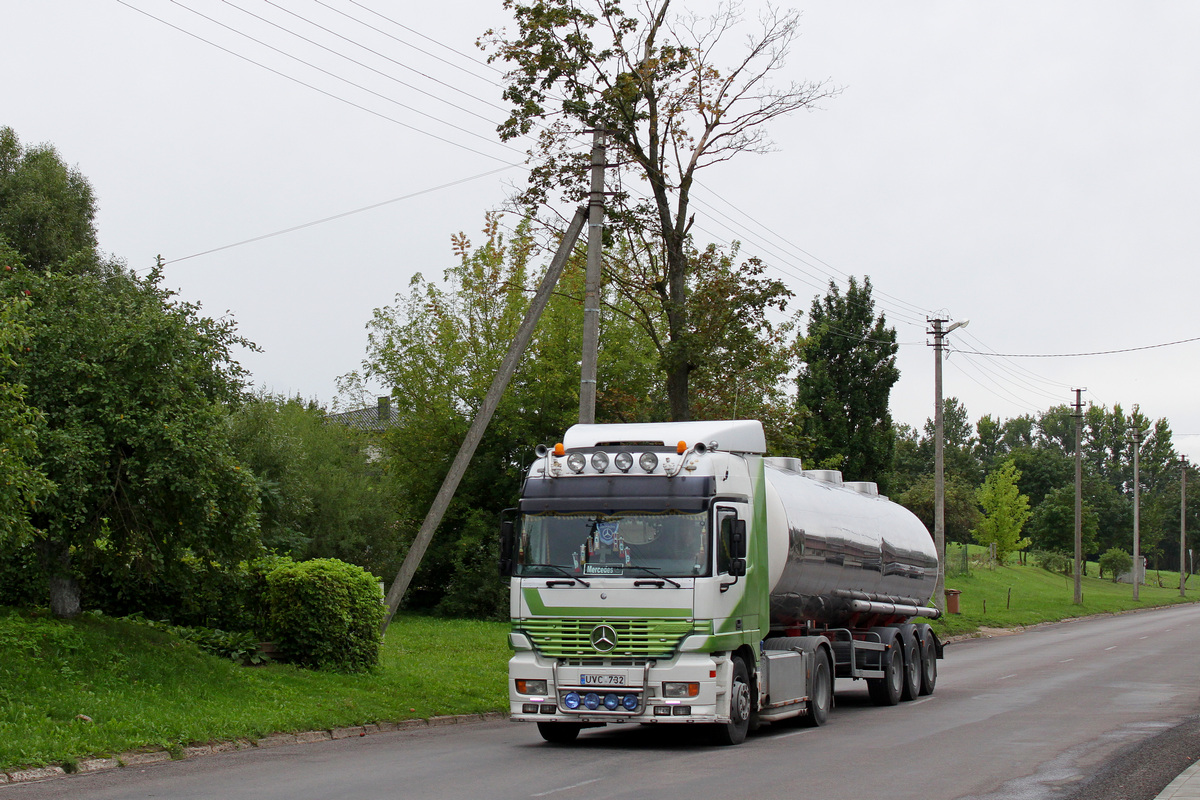 Литва, № UVC 732 — Mercedes-Benz Actros ('1997) 1840