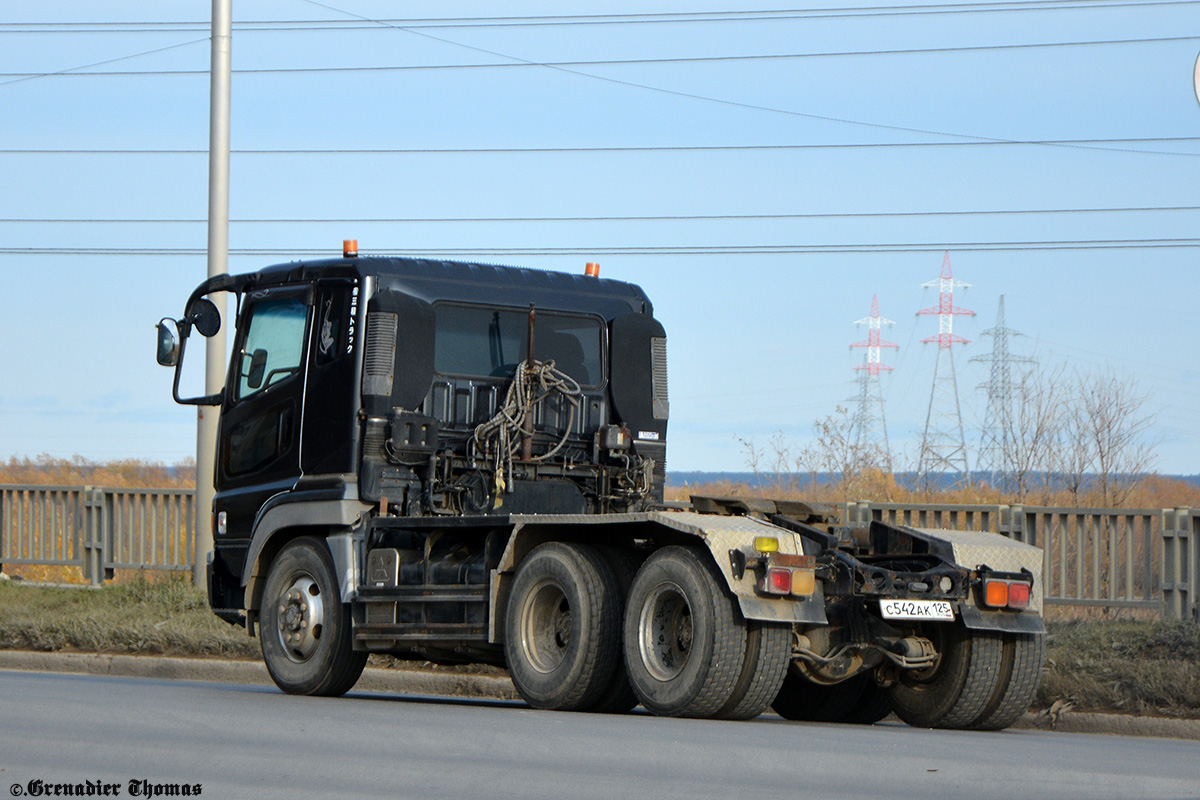 Саха (Якутия), № С 542 АК 125 — Mitsubishi Fuso The Great