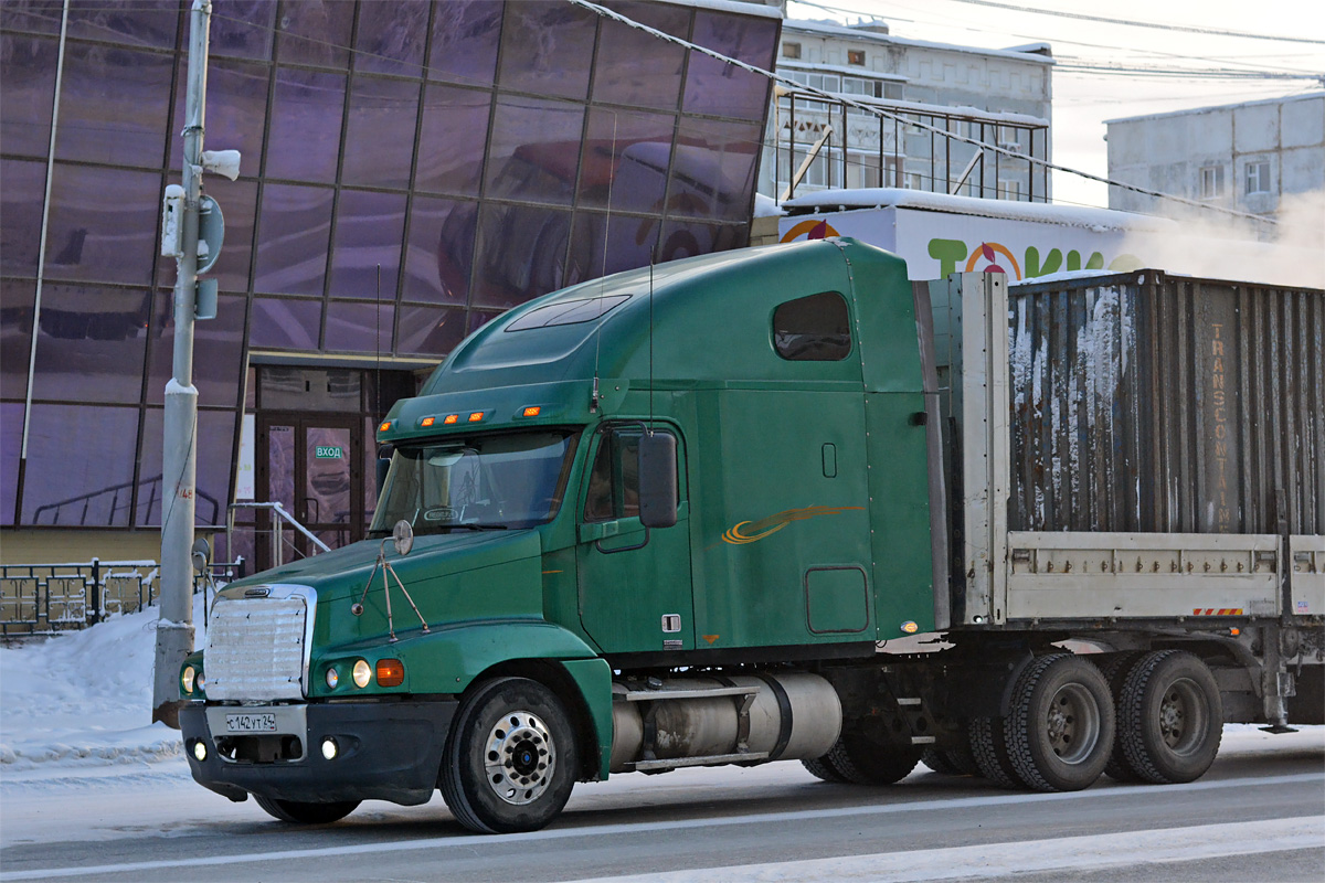 Саха (Якутия), № С 142 УТ 24 — Freightliner Century Class