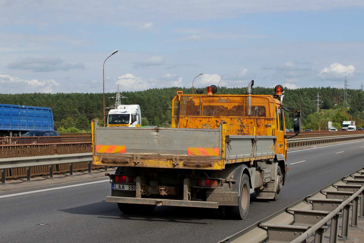 Литва, № LAA 380 — Volvo FL6