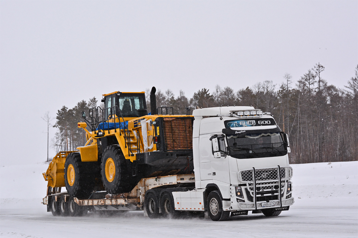 Саха (Якутия), № А 600 РМ 14 — Volvo ('2008) FH16.600; Саха (Якутия), № (14) Б/Н СТ 0030 — Komatsu (общая модель)