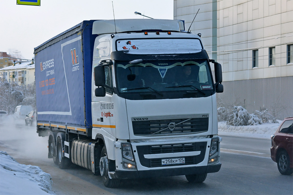 Приморский край, № К 258 КР 125 — Volvo ('2008) FH-Series