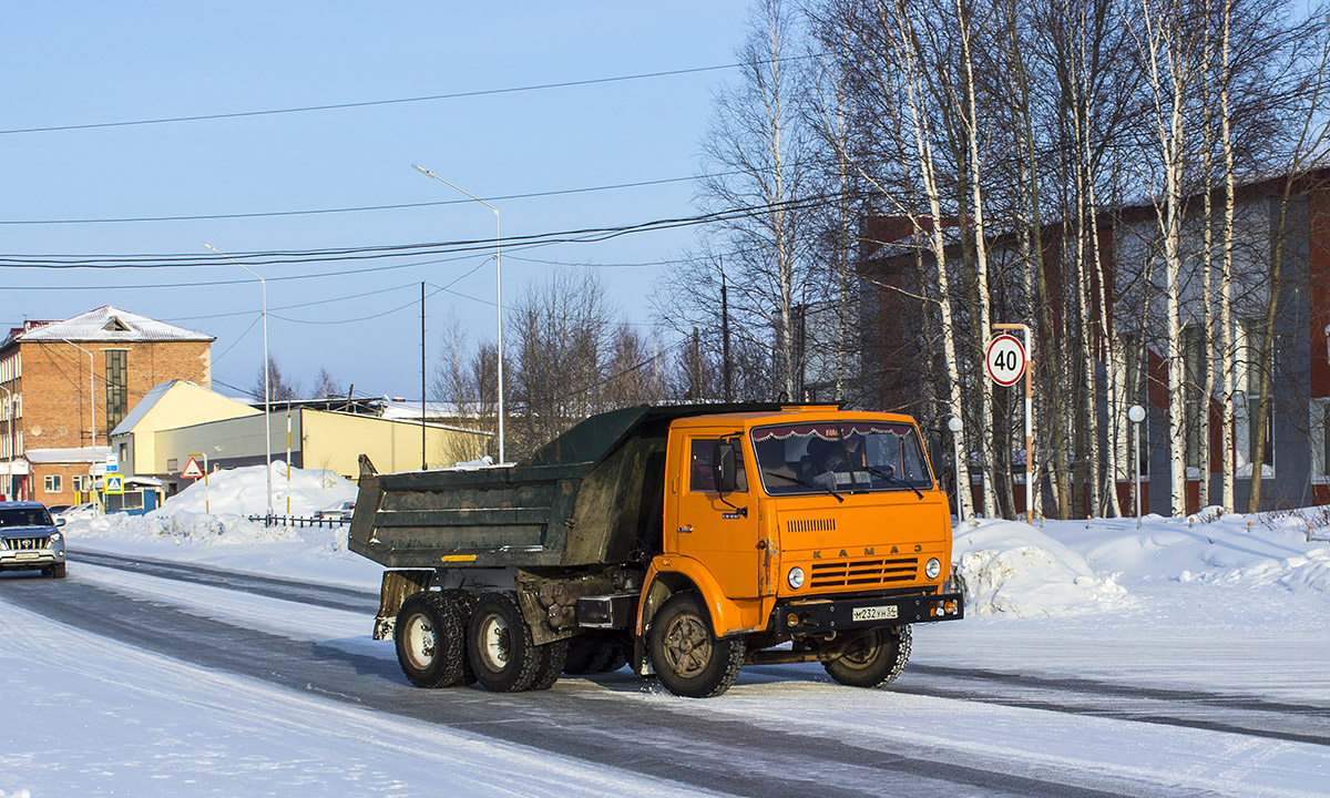 Томская область, № М 232 УН 54 — КамАЗ-5511