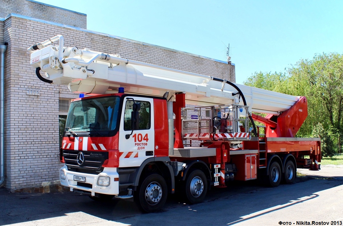 Ростовская область, № У 888 ВР 161 — Mercedes-Benz Actros ('2003)