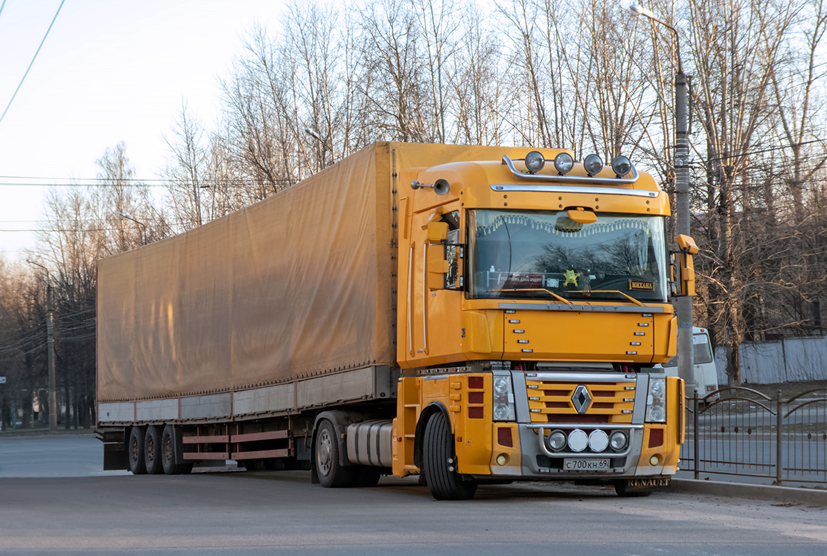 Тверская область, № С 700 КН 69 — Renault Magnum ('2008)