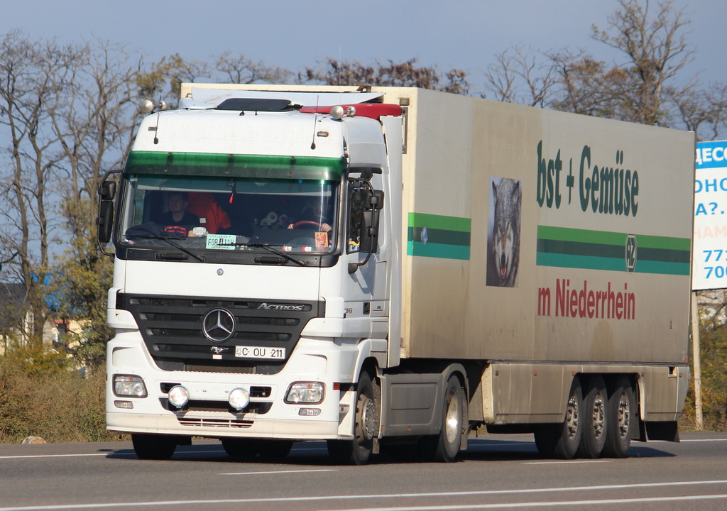 Молдавия, № C OU 211 — Mercedes-Benz Actros ('2003) 1850