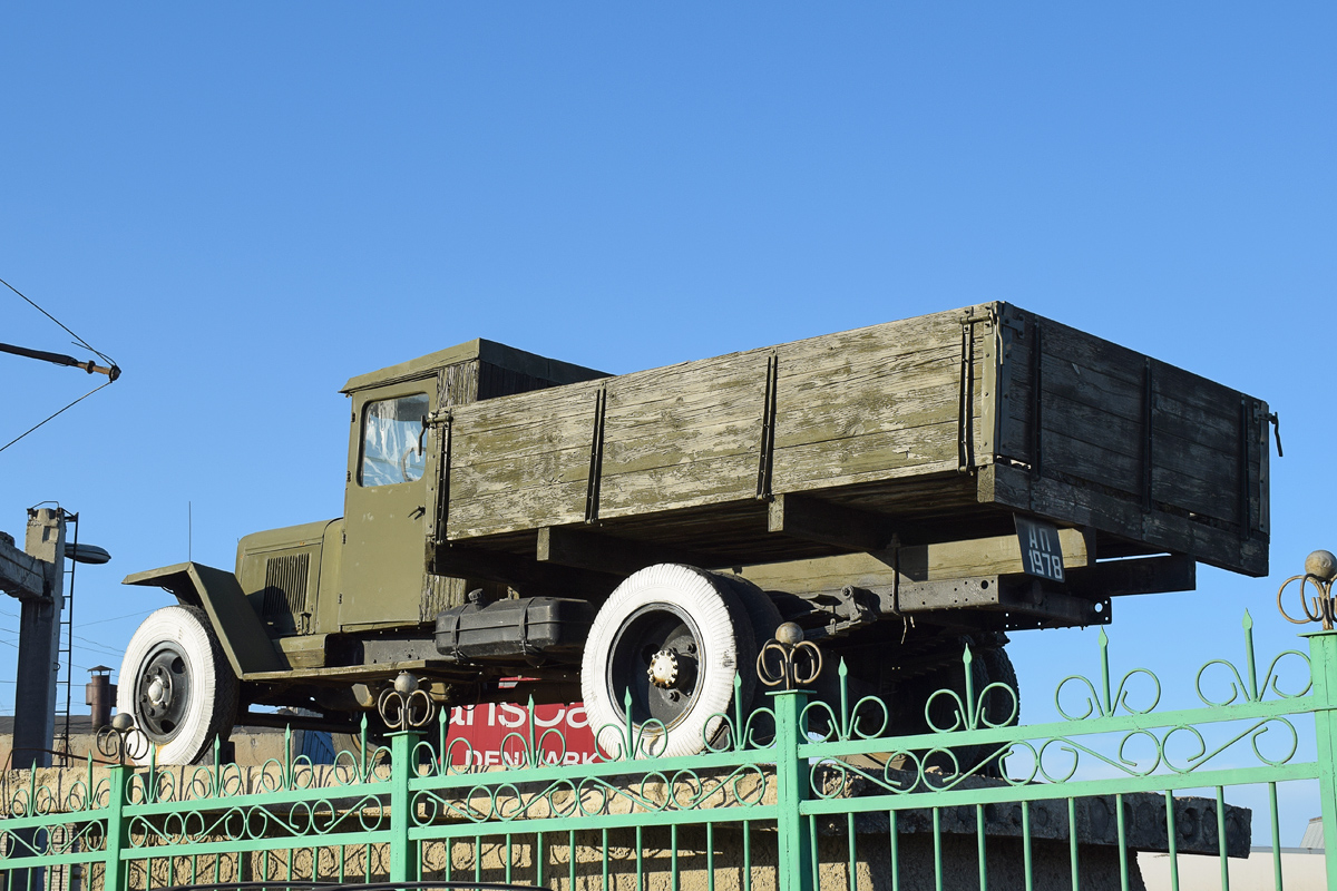 Алтайский край, № АП 1978 — УралЗИС-5В; Алтайский край — Автомобили на постаментах; Техника на постаментах, памятники (Алтайский край)