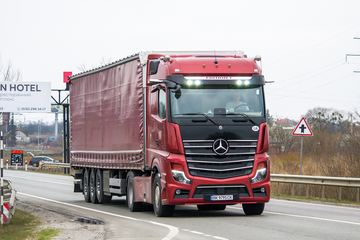 Ровненская область, № ВК 9795 СК — Mercedes-Benz Actros ('2018) 1851