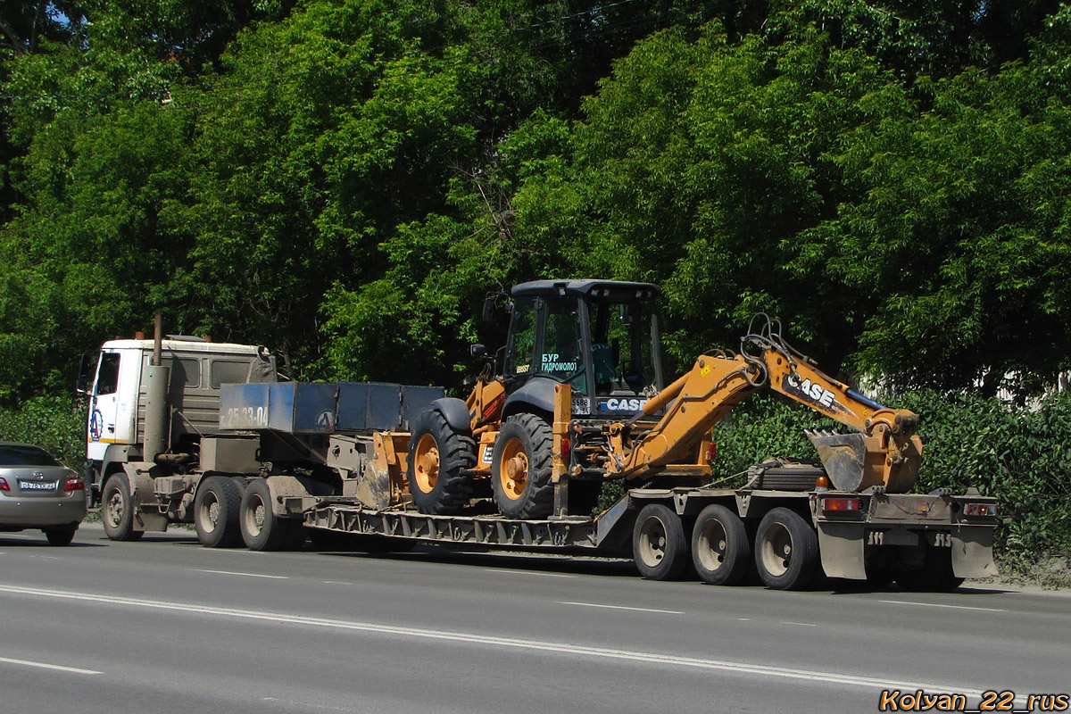 Алтайский край, № АО 4521 22 — Witzco Challenger Trailers (общ. модель); Новосибирская область, № 5688 НУ 54 — Case 695