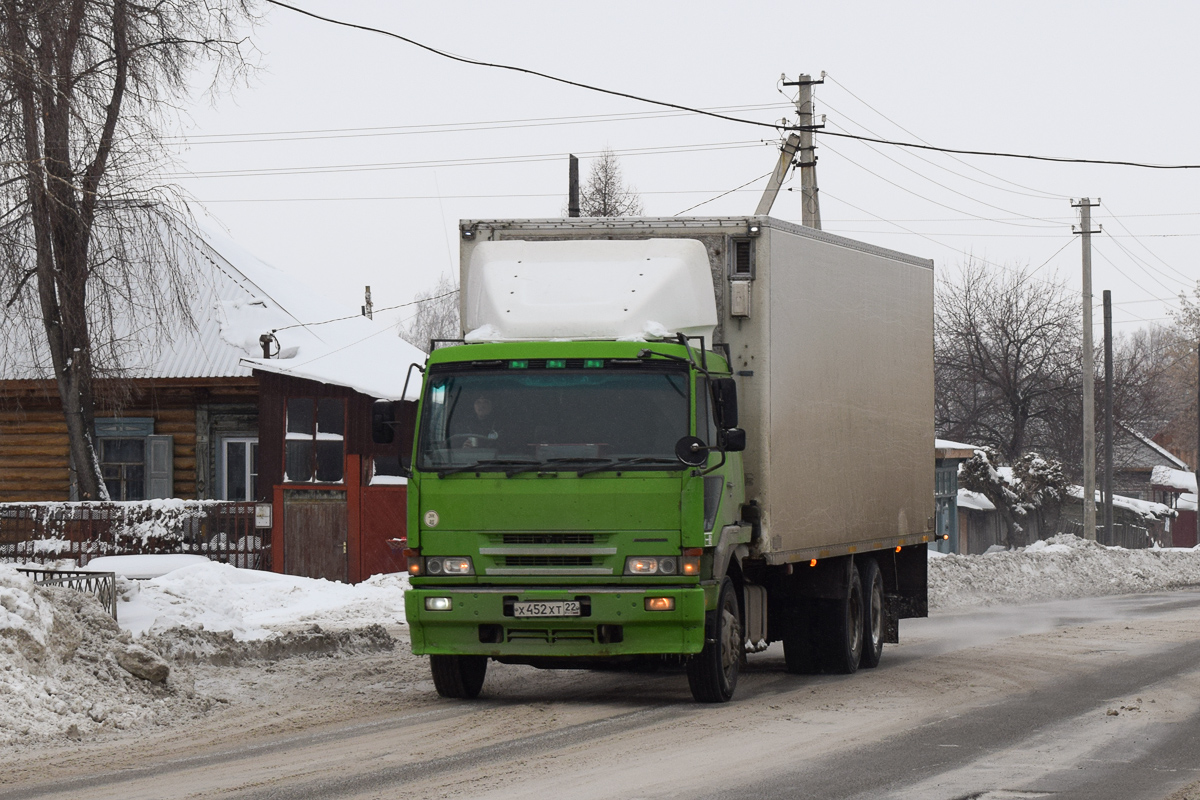 Алтайский край, № Х 452 ХТ 22 — Mitsubishi Fuso Fighter