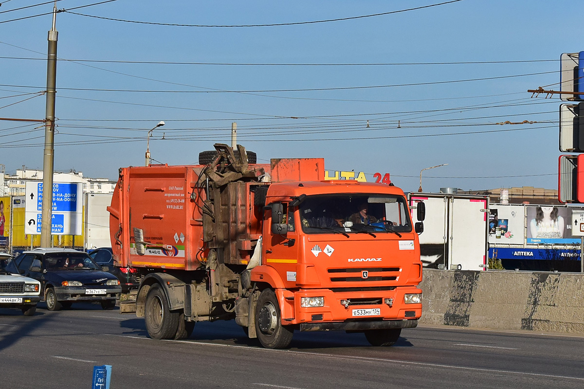 Волгоградская область, № Е 533 МУ 134 — КамАЗ-43253-R4