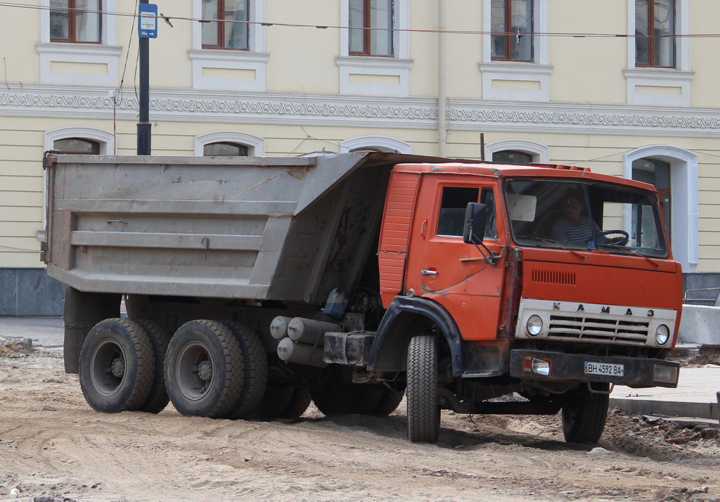 Одесская область, № ВН 4592 ВА — КамАЗ-5511