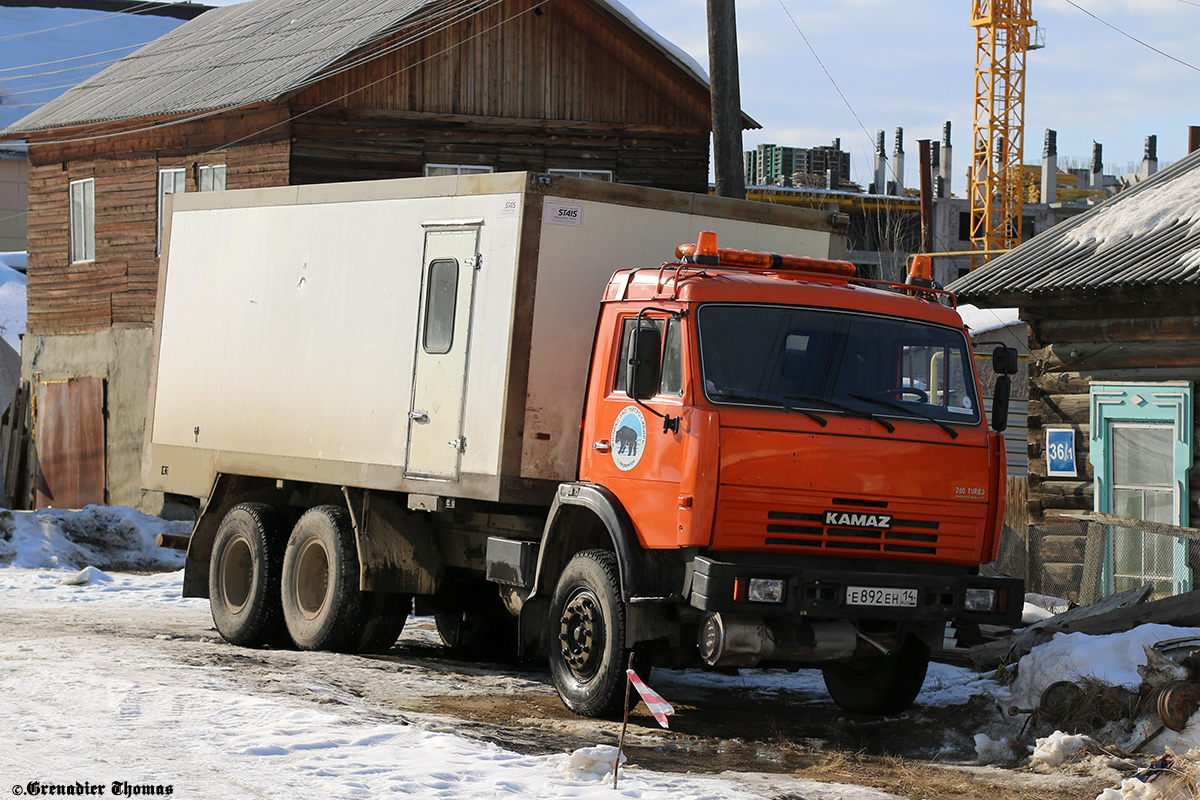 Саха (Якутия), № Е 892 ЕН 14 — КамАЗ-65115-62