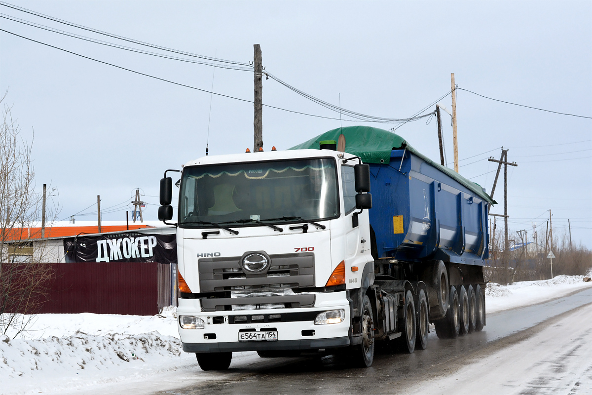 Саха (Якутия), № Е 564 ТА 154 — Hino 700