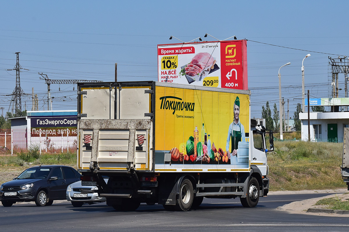 Волгоградская область, № А 668 ОЕ 134 — Mercedes-Benz Axor 1823