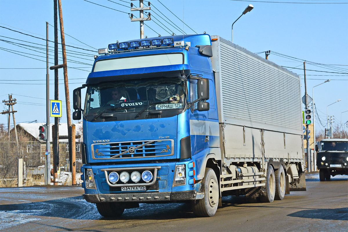 Приморский край, № О 347 КА 125 — Volvo ('2002) FH-Series