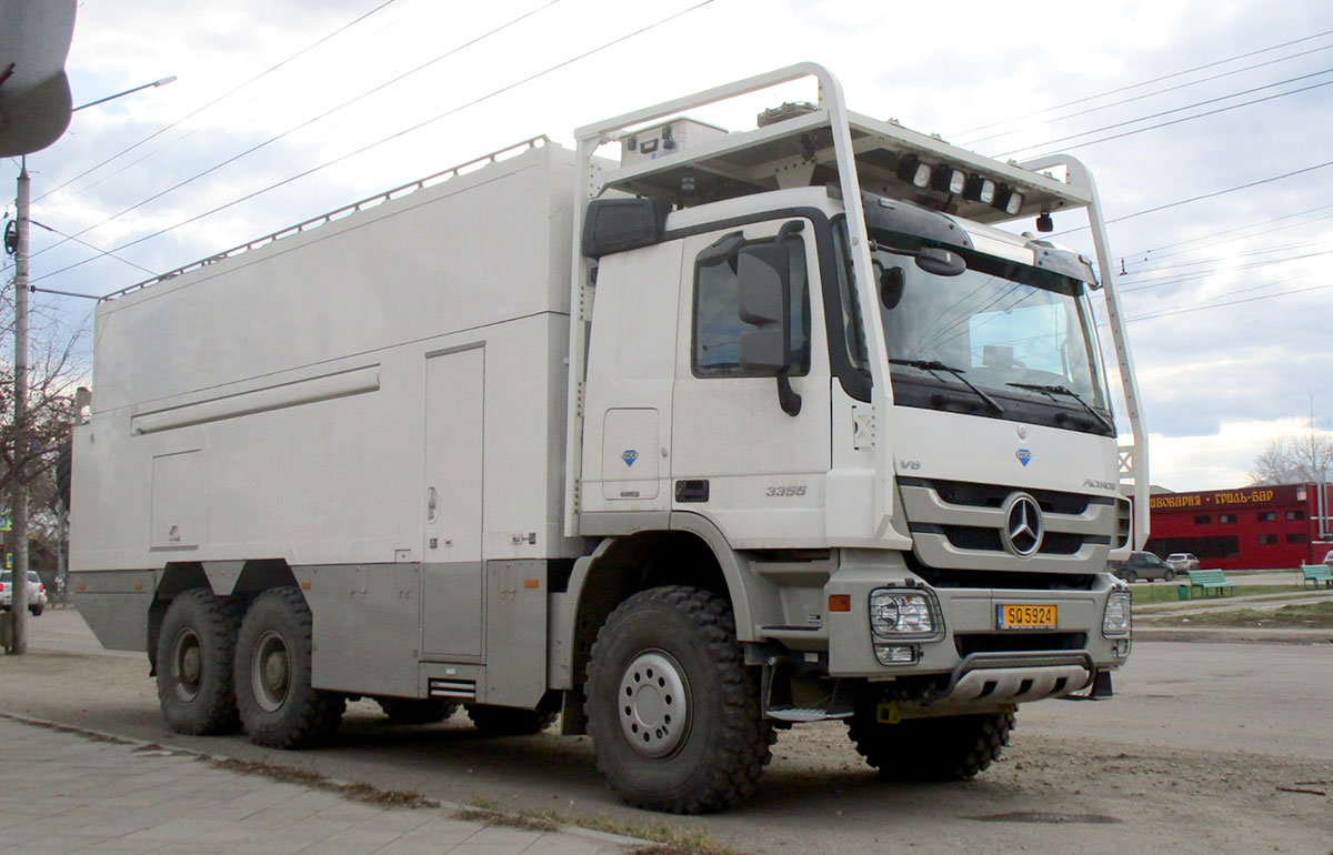 Другие страны, № SQ 5924 — Mercedes-Benz Actros ('2009)