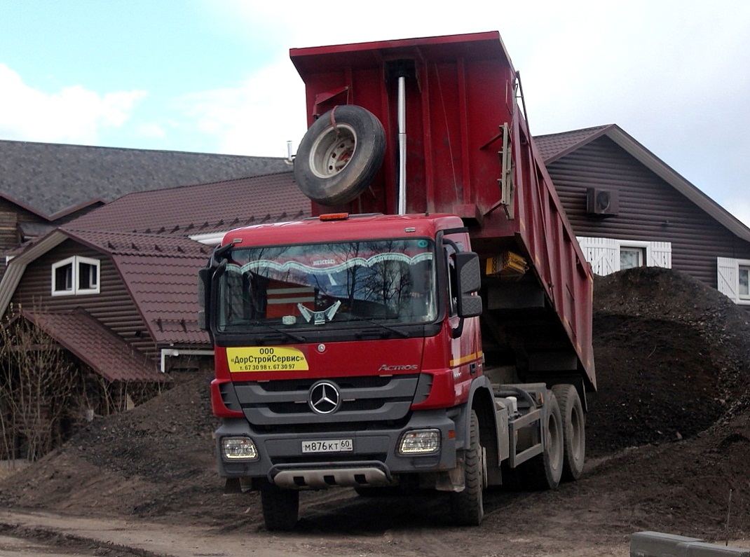 Псковская область, № М 876 КТ 60 — Mercedes-Benz Actros '09 3336 [Z9M]