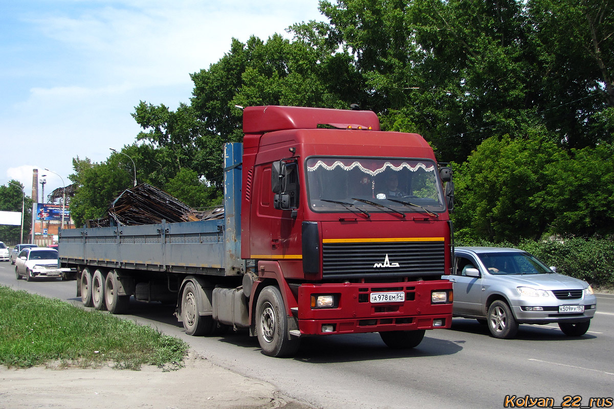 Новосибирская область, № А 978 ЕМ 54 — МАЗ-5440 (общая модель)