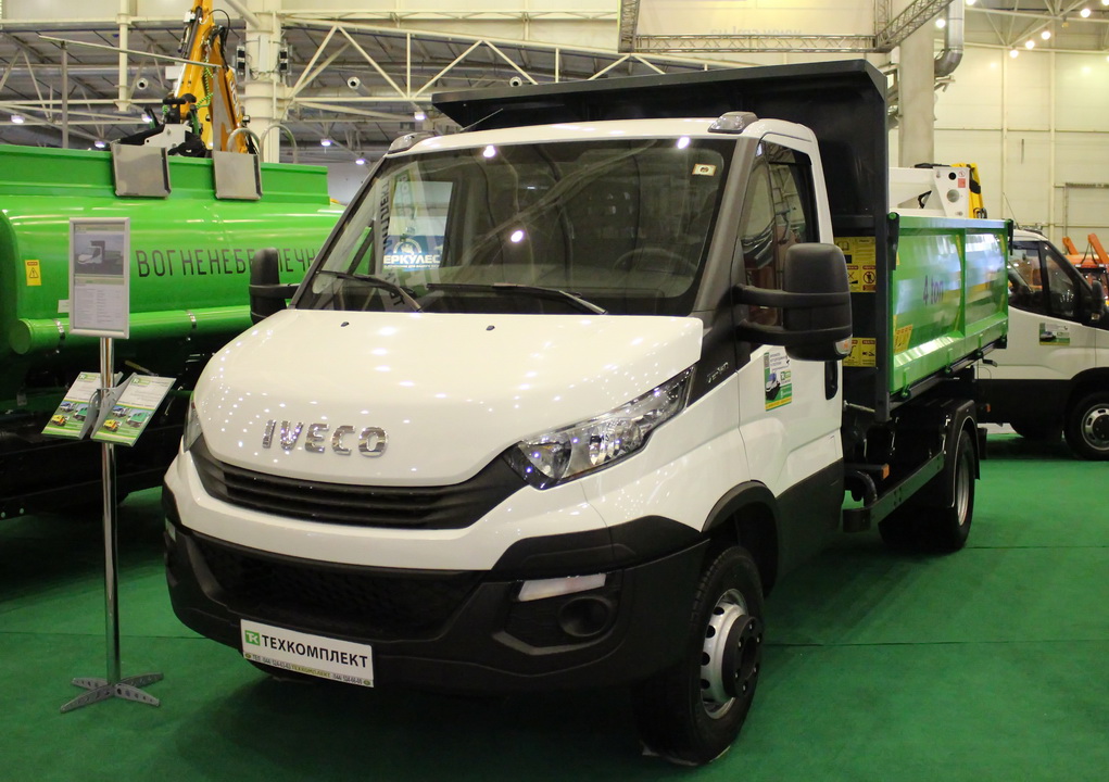 Киевская область, № (UA10) Б/Н 0014 — IVECO Daily; Киев — Международная специализированная выставка «КоммунТех‑2017"