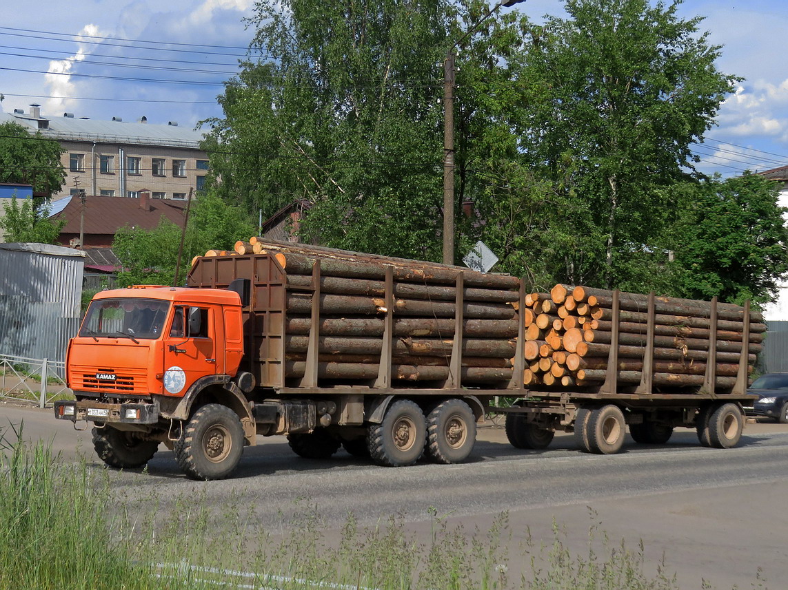 Кировская область, № Т 353 НН 43 — КамАЗ-43118-10 [43118K]