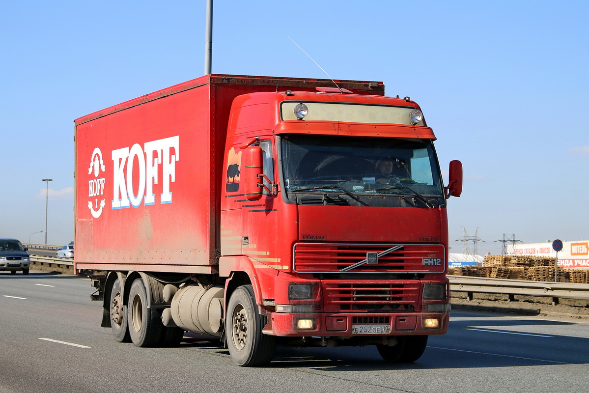 Карелия, № Е 252 ОЕ 10 — Volvo ('1993) FH-Series