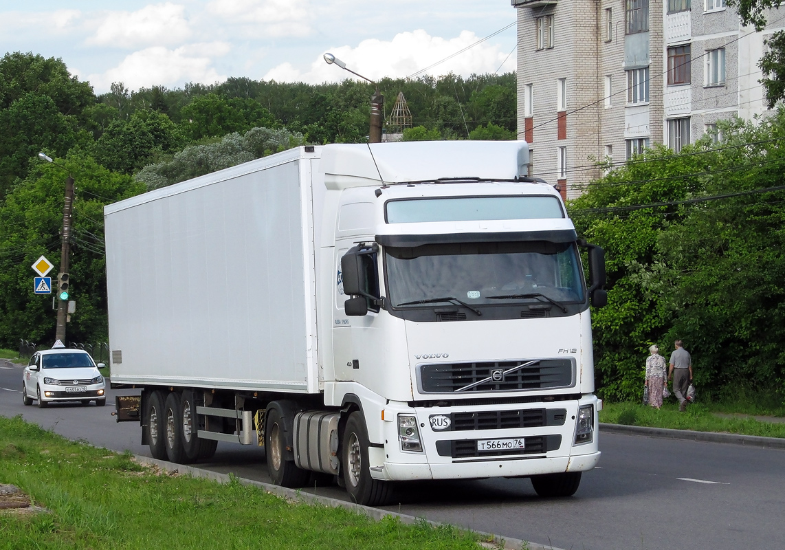 Ярославская область, № Т 566 МО 76 — Volvo ('2002) FH12.460