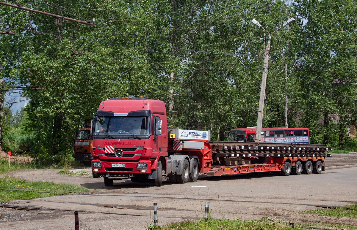 Ярославская область, № А 644 ЕН 76 — Mercedes-Benz Actros ('2009)