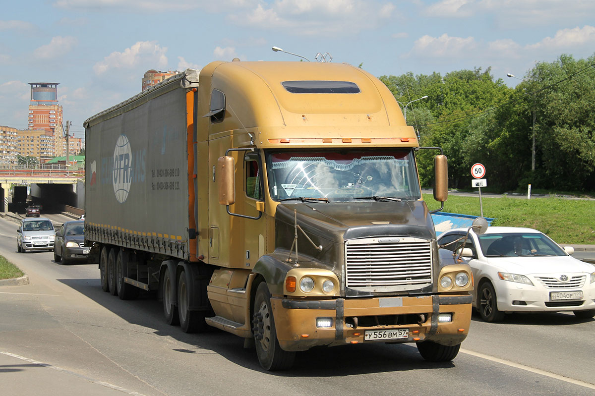 Орловская область, № У 556 ВМ 57 — Freightliner Century Class