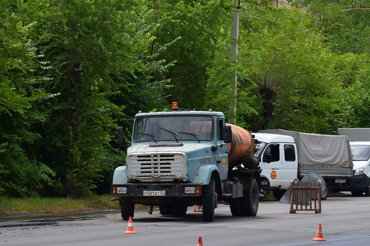 Волгоградская область, № Р 581 ВТ 34 — ЗИЛ-433362