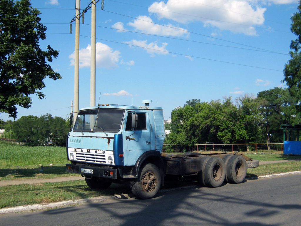 Луганская область, № ВВ 6377 АО — КамАЗ-5320