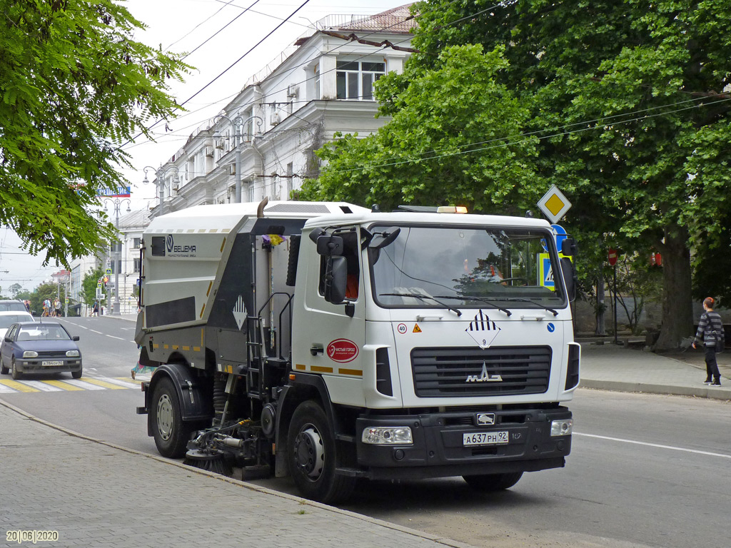 Севастополь, № А 637 РН 92 — МАЗ-534025