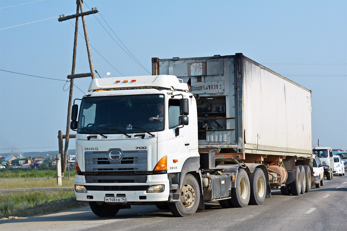 Саха (Якутия), № М 148 КВ 14 — Hino 700