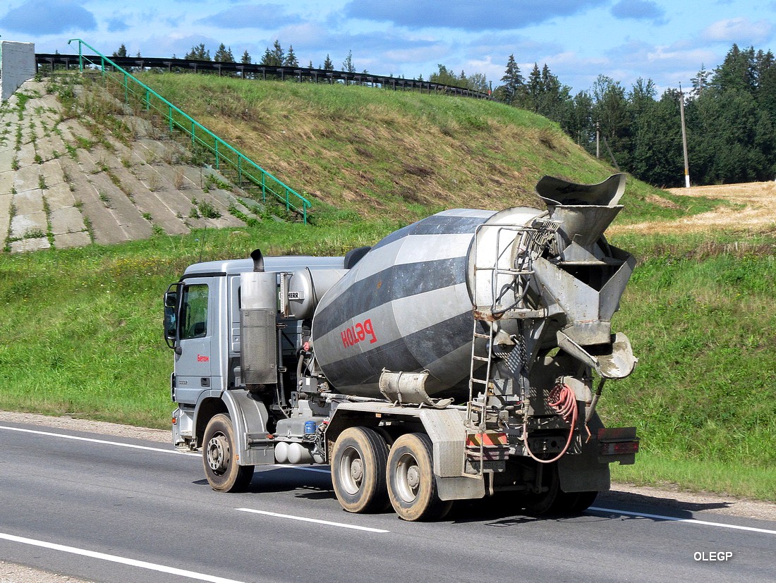 Витебская область, № 1 — Mercedes-Benz Actros ('2003) 3332