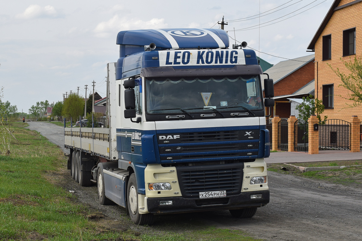 Алтайский край, № Х 254 РН 22 — DAF XF95 FT