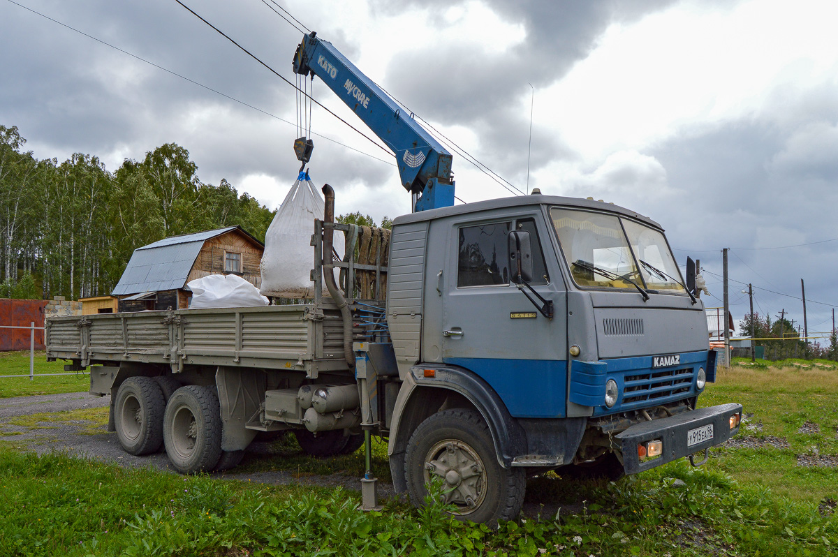 Свердловская область, № У 915 ЕА 96 — КамАЗ-53212