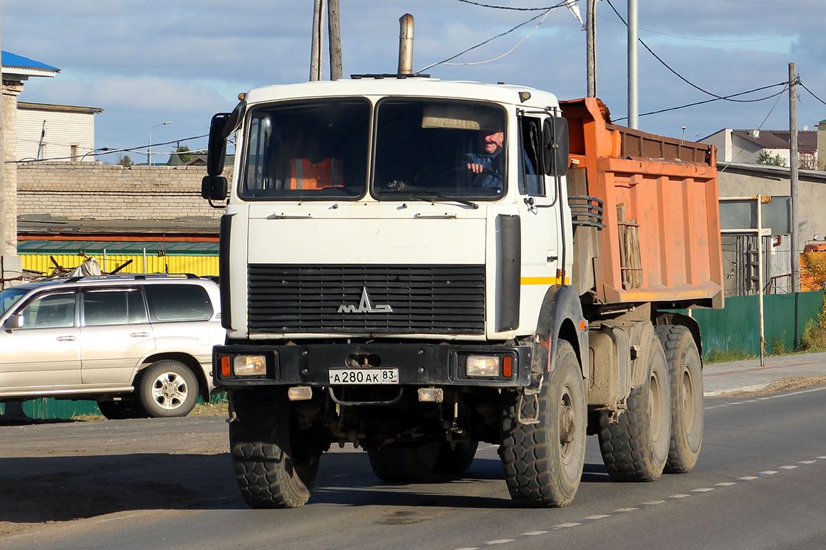 Ненецкий автономный округ, № А 280 АК 83 — МАЗ-651705