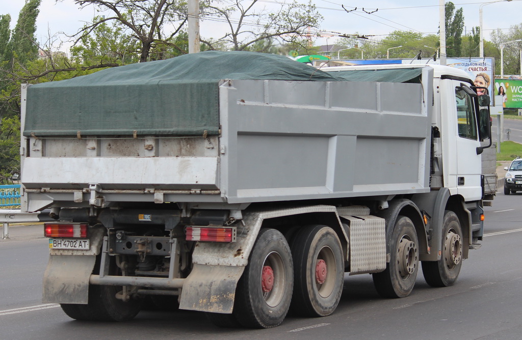 Одесская область, № ВН 4702 АТ — Mercedes-Benz Actros ('1997) 3240