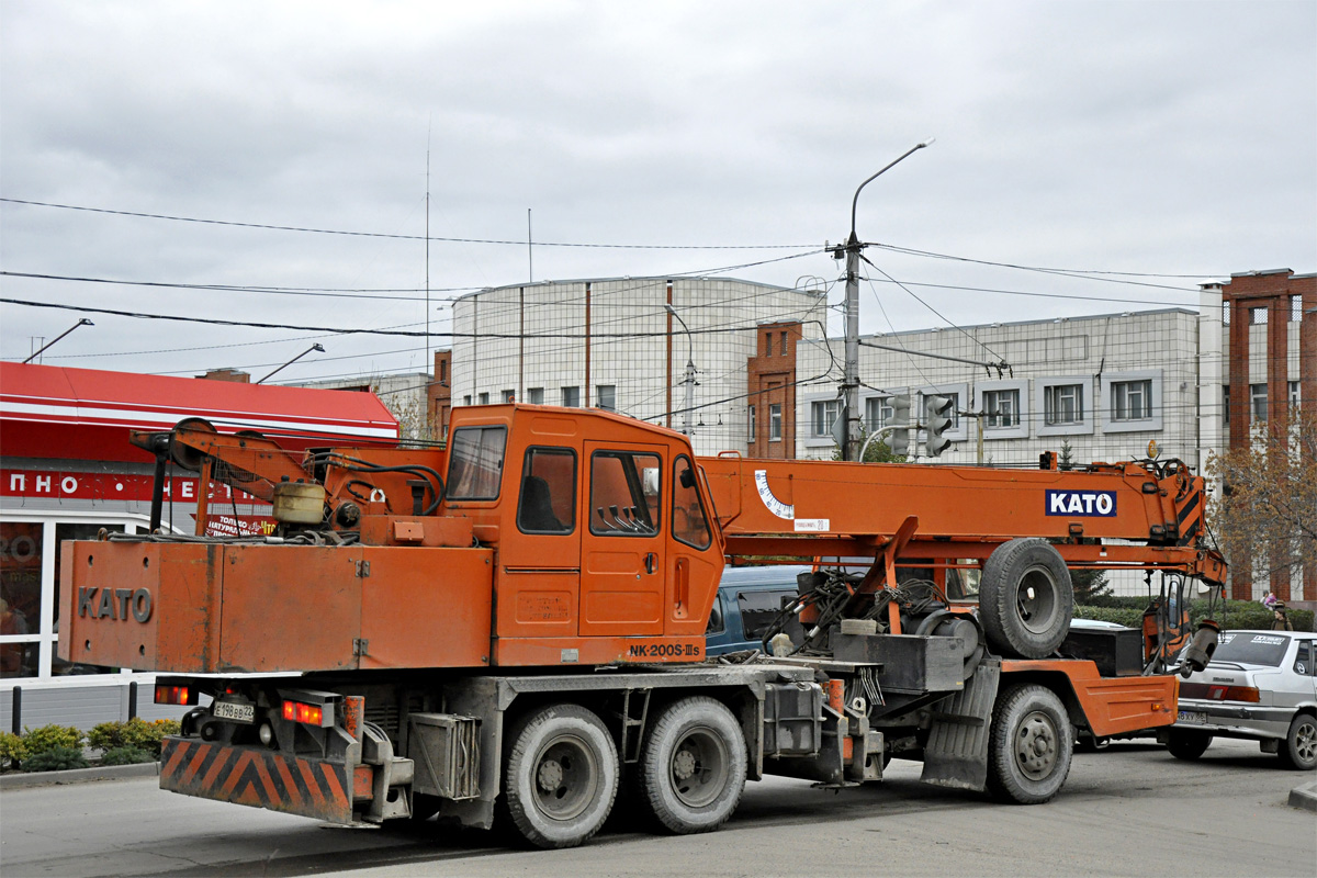 Алтайский край, № Е 198 ВВ 22 — Mitsubishi Fuso K203