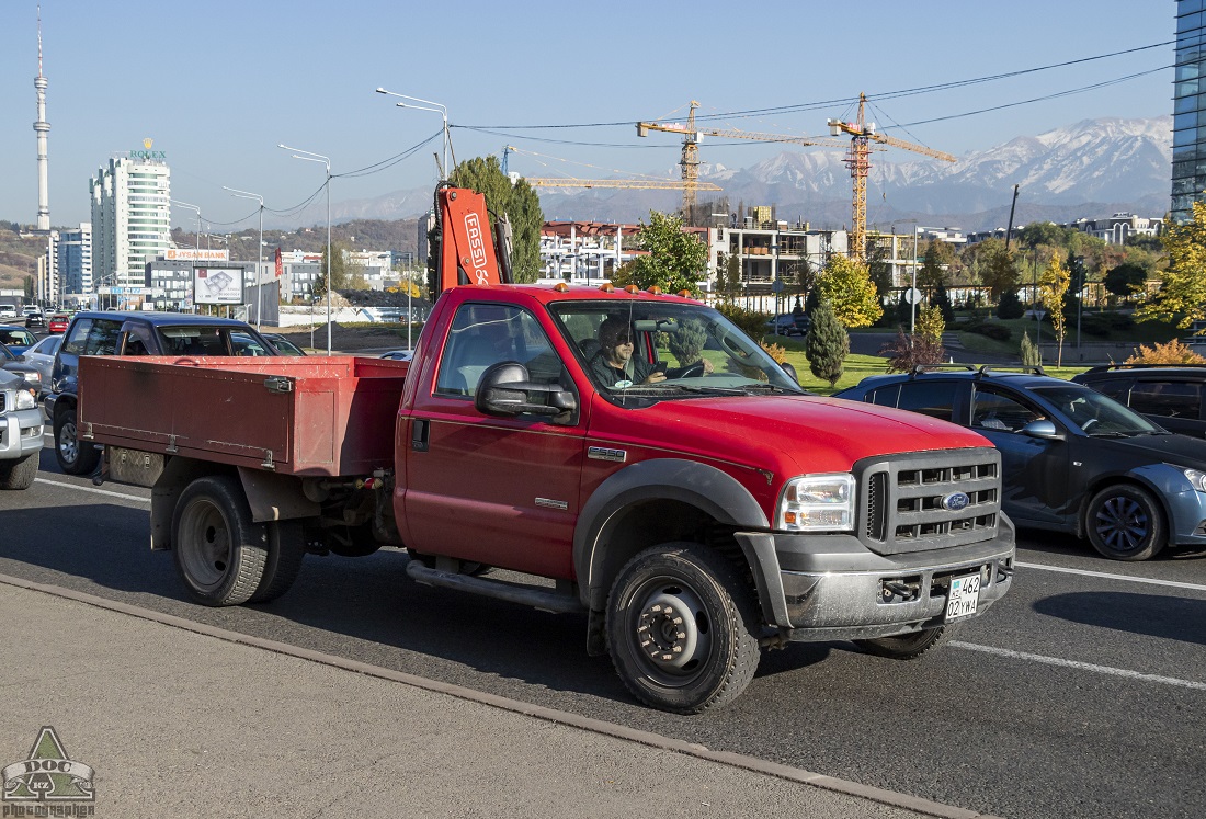 Алматы, № 462 YWA 02 — Ford F (общая модель)