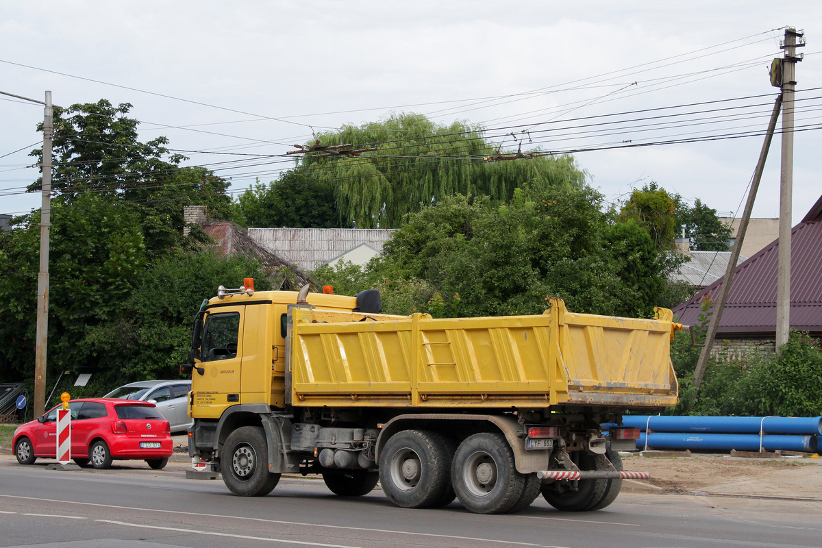 Литва, № LYF 663 — Mercedes-Benz Actros ('2003)