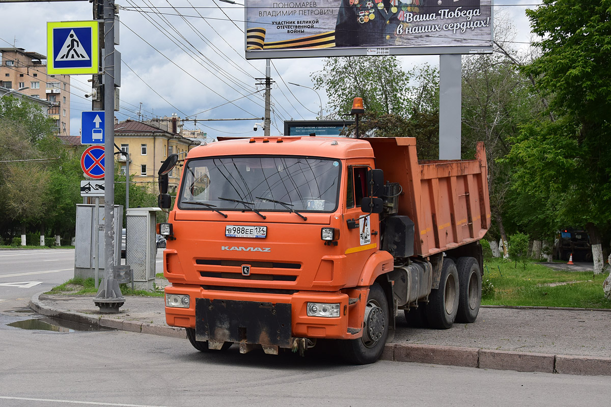 Волгоградская область, № В 988 ЕЕ 134 — КамАЗ-65115-L4