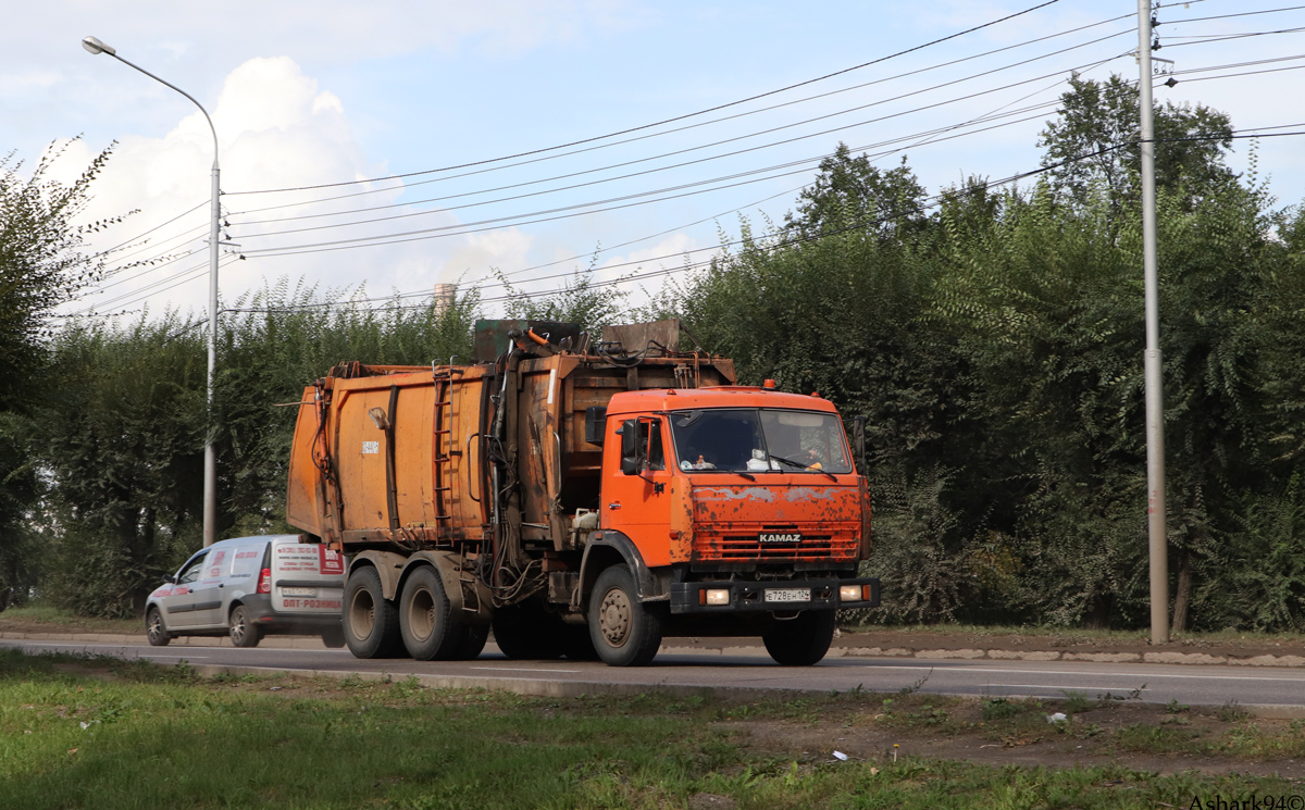 Красноярский край, № Е 728 ЕН 124 — КамАЗ-53215-15 [53215R]