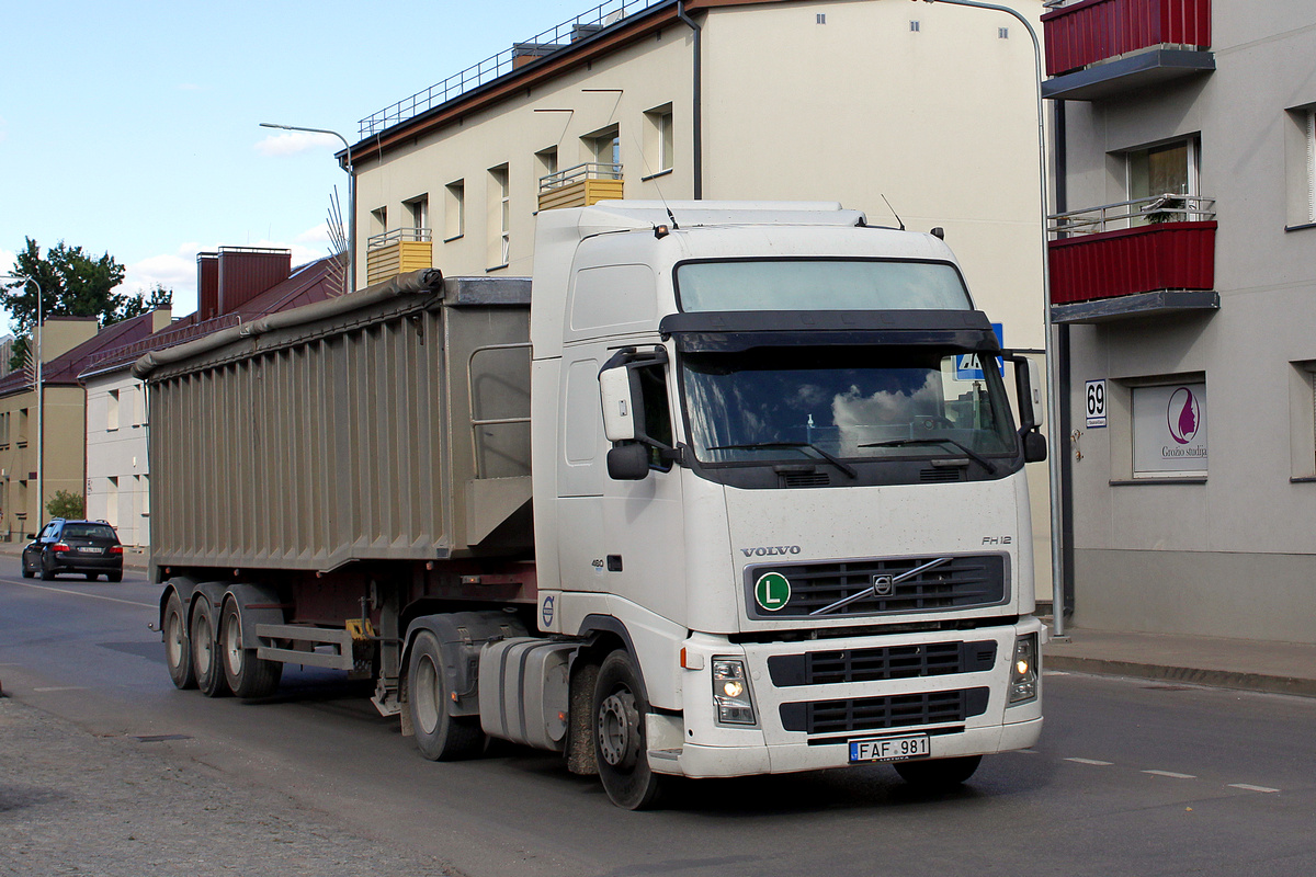 Литва, № FAF 981 — Volvo ('2002) FH12.460