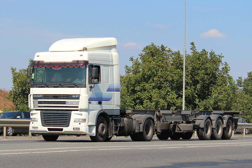 Одесская область, № ВН 8421 НА — DAF XF95 FT