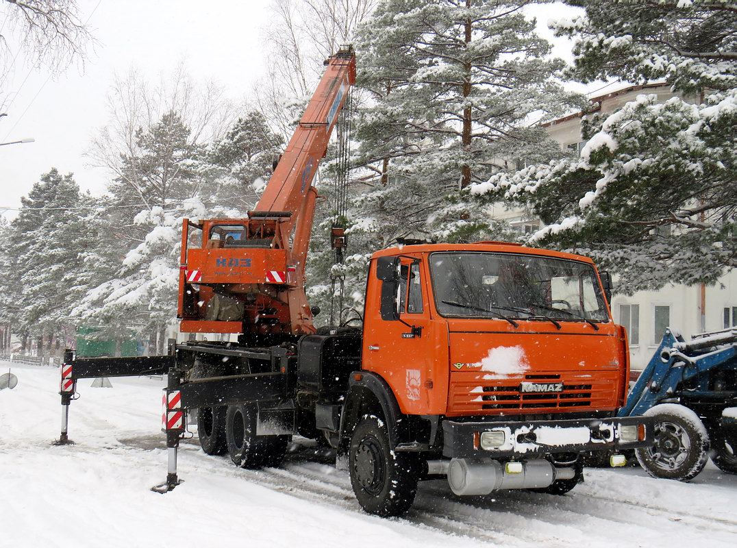 Приморский край, № Т 413 ВУ 125 — КамАЗ-65115-65