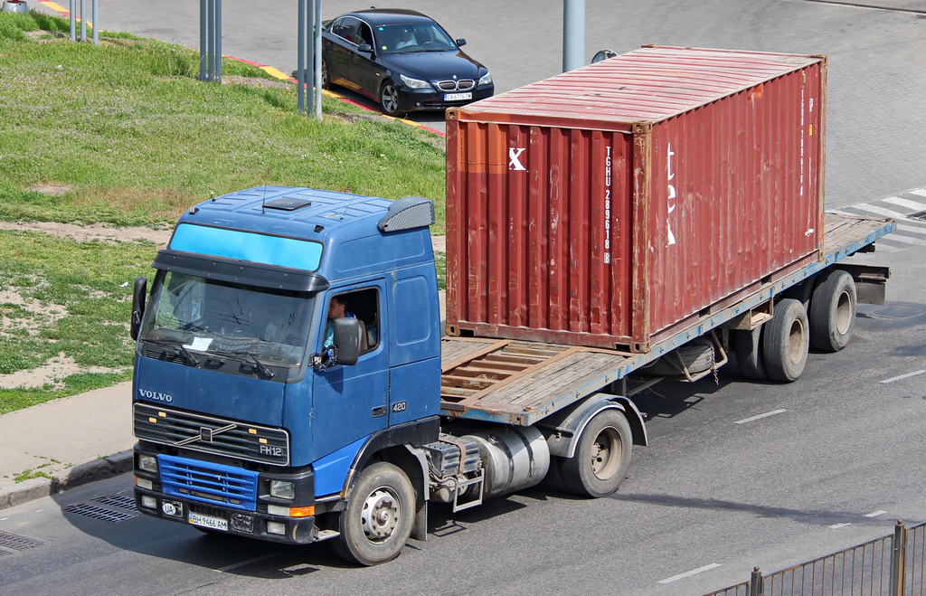 Одесская область, № ВН 9466 АМ — Volvo ('1993) FH12.420