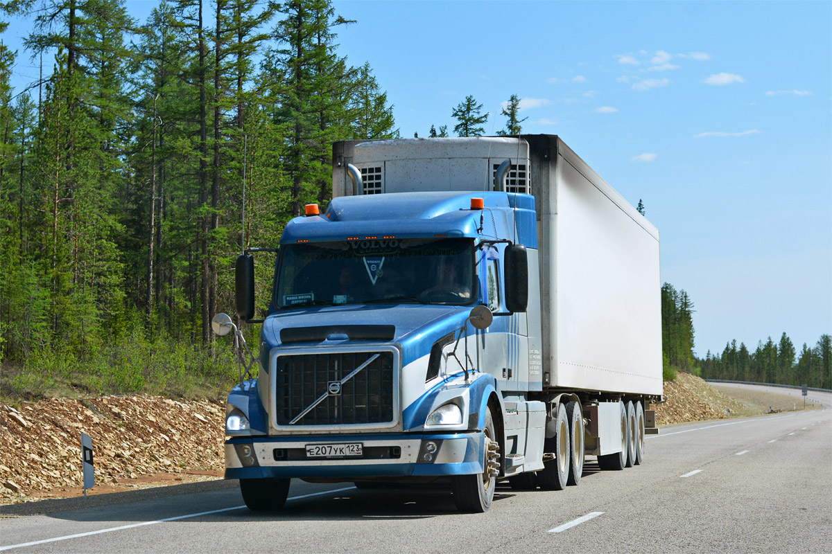 Саха (Якутия), № Е 207 УК 123 — Volvo VNL630