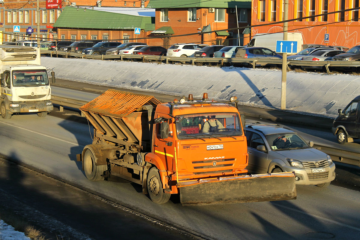 Московская область, № М 041 ОХ 750 — КамАЗ-43253 (общая модель)