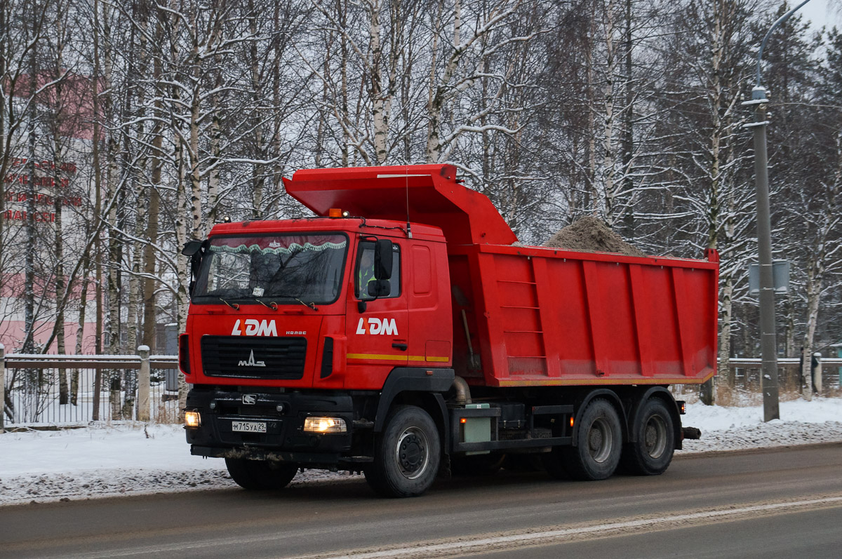 Архангельская область, № М 715 УА 29 — МАЗ-650128